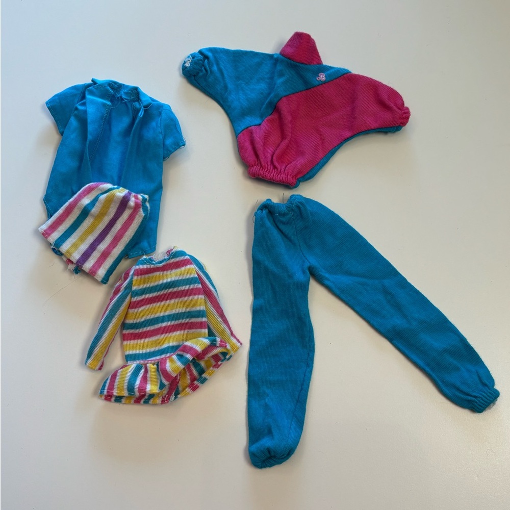 1980s Skipper doll outfits
